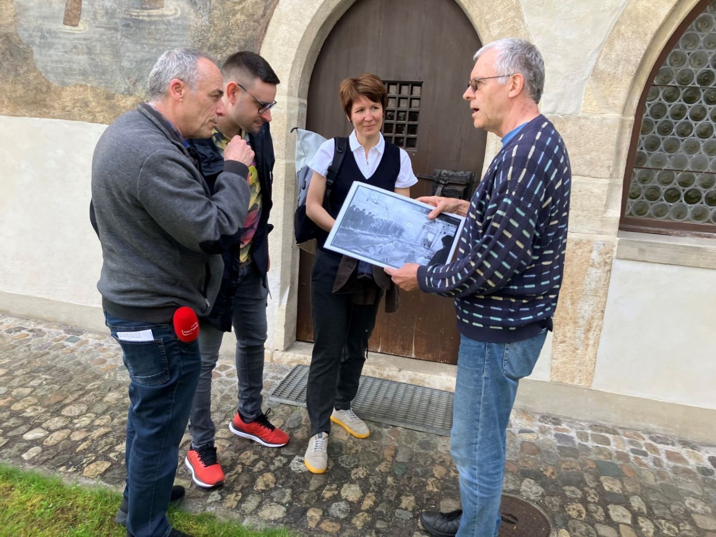 Keyvisual_Kirchenfenster_Vlnr_Dani_Ruben_Sara_Dieter