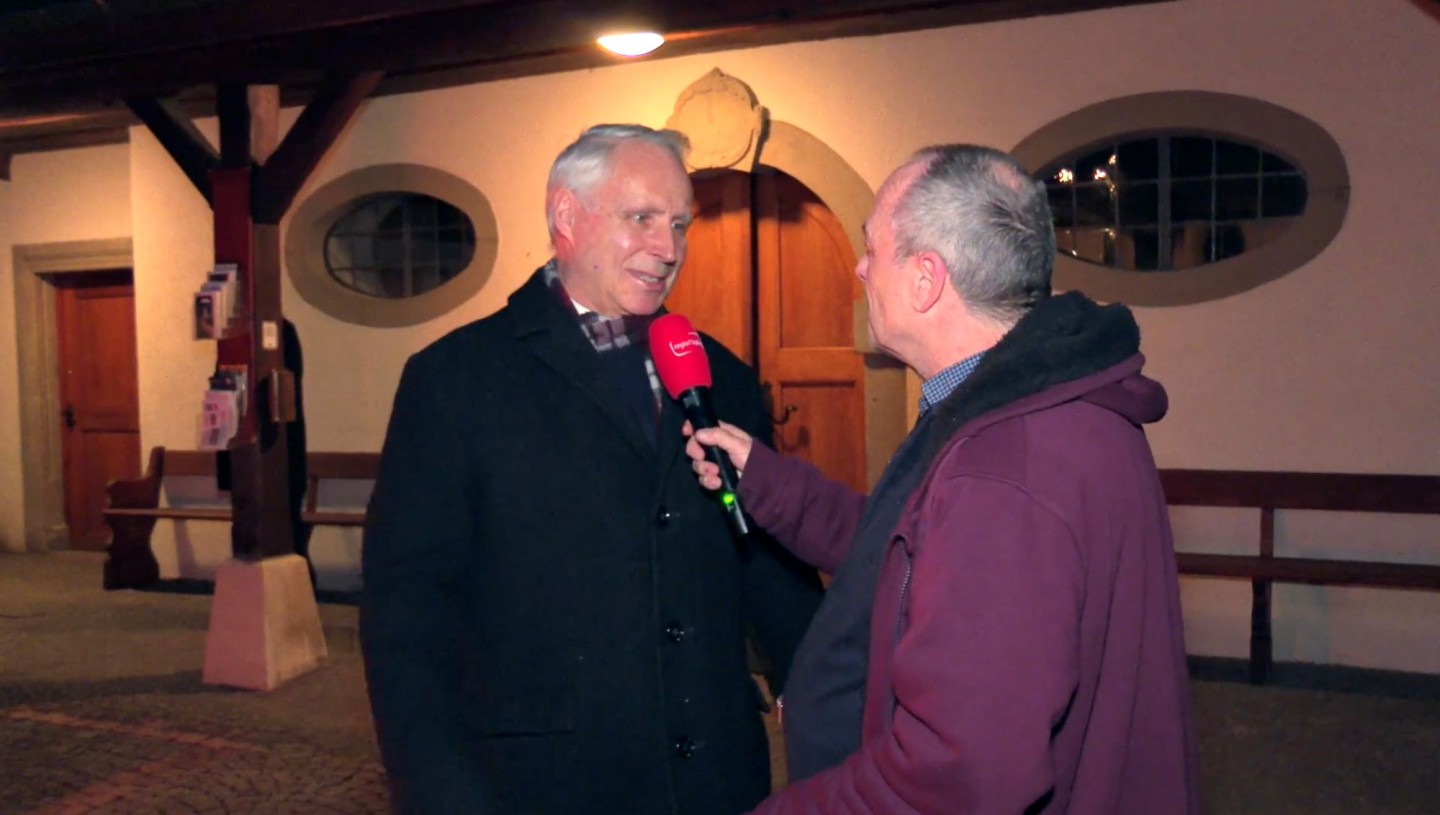 Kirchenfenster-April-2026