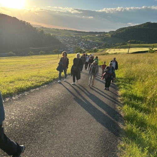 Mitenand unterwägs von Maisprach nach Buus_B_Foto Daniel Hanselmann