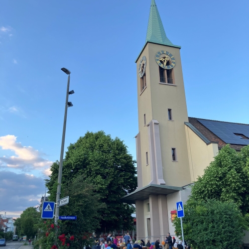 Festwirtschaft_mit-Kirche